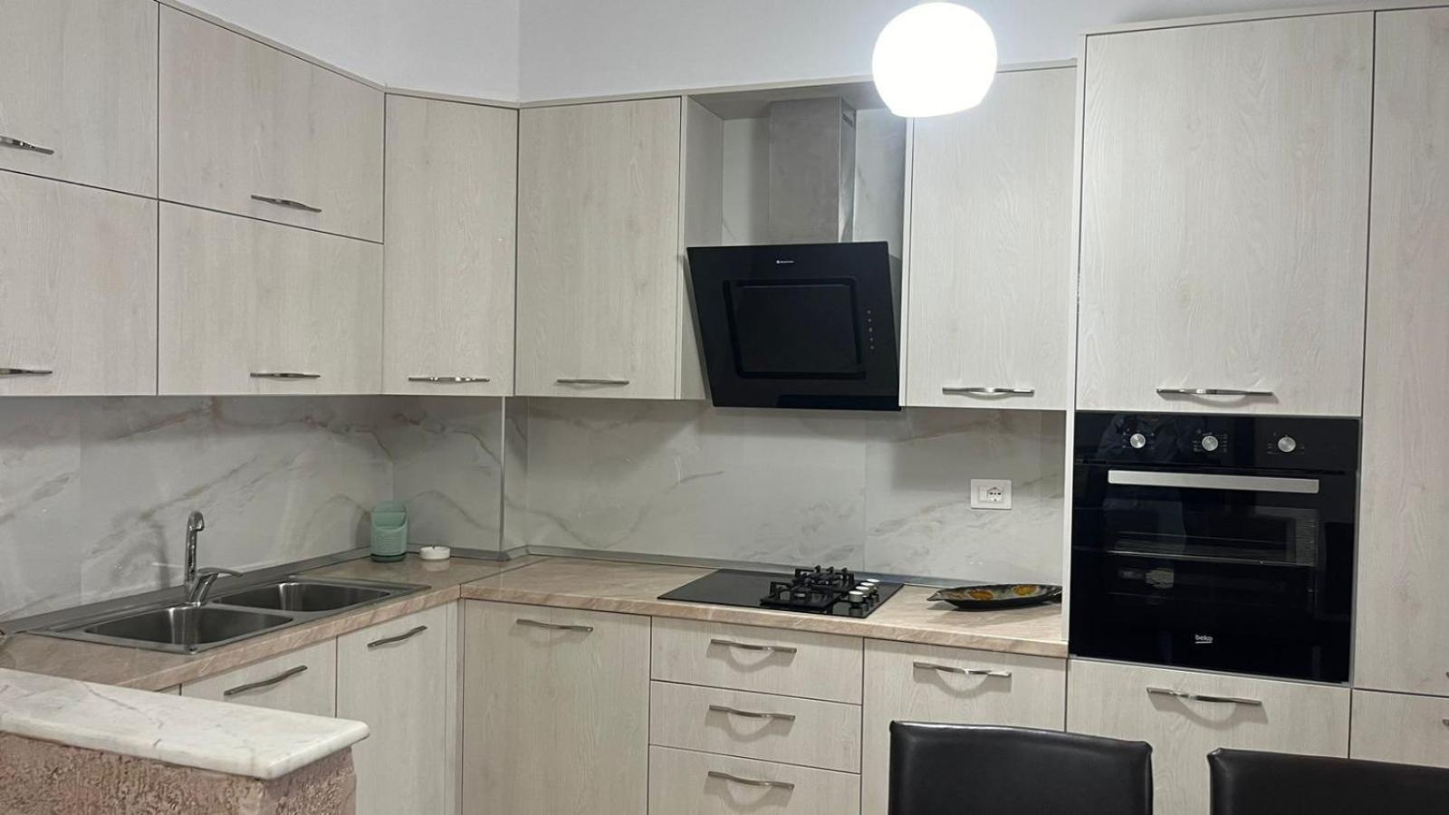 Visar Apartments Vlorë Extérieur photo