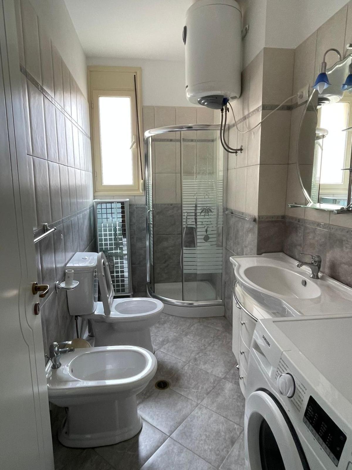 Visar Apartments Vlorë Extérieur photo
